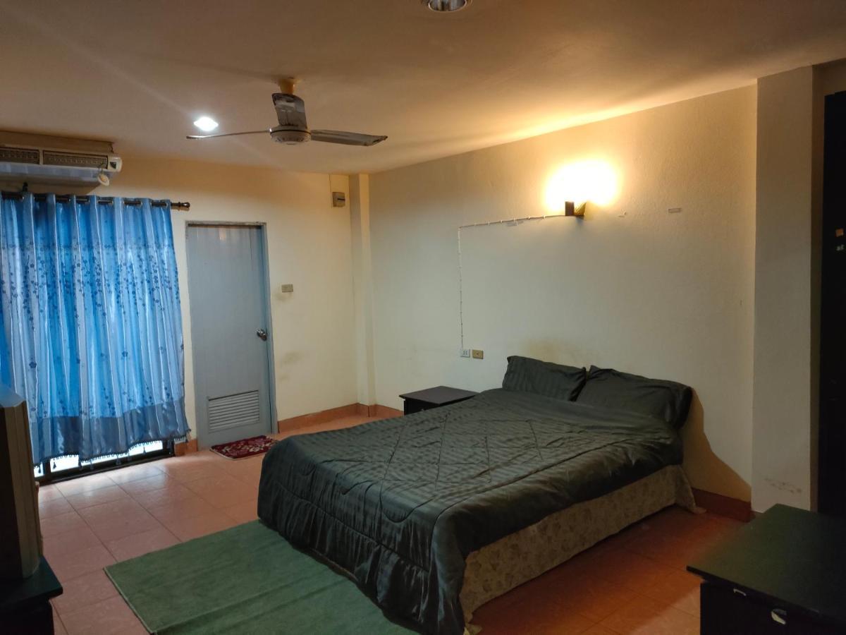 Apartments Thai Smile Pattaya Buitenkant foto