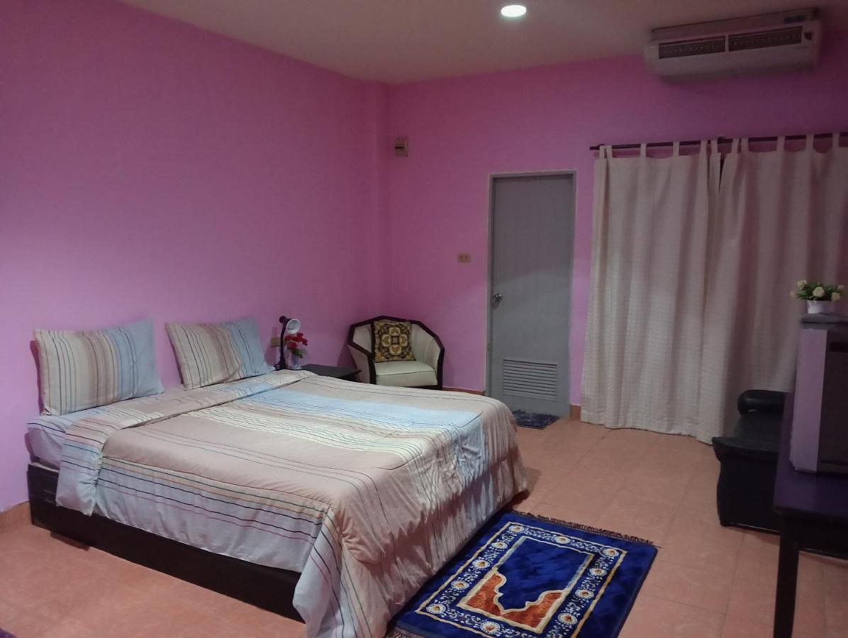 Apartments Thai Smile Pattaya Buitenkant foto
