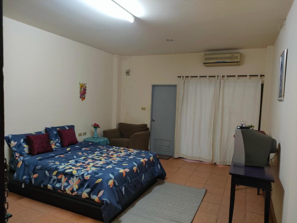 Apartments Thai Smile Pattaya Buitenkant foto